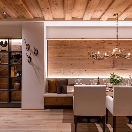 Brunnenhof Luxury Apartment *